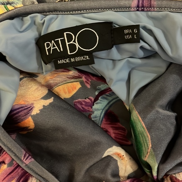 PatBO Grace Deep-V Halter One-Piece swim suit. Grey floral. Size large. - Picture 8 of 8